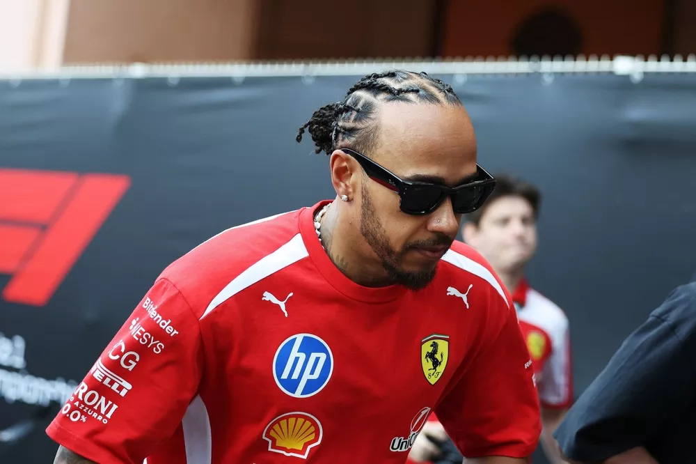 Hamilton: "Carlo Santi benim 'İtalyan Bono'm' oldu"