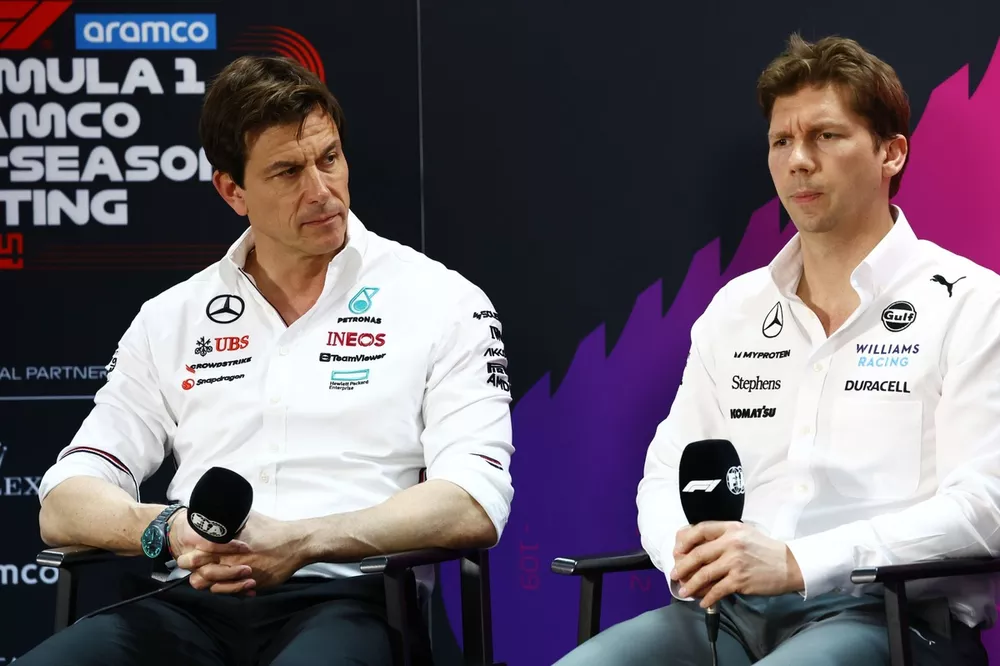 Vowles: “Toto olmasaydı Williams takım patronu olamazdım”