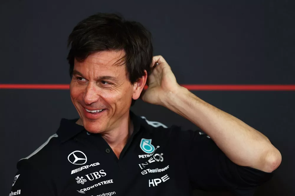 Wolff: "Evlilik teklifi Russell'a yaradı!"